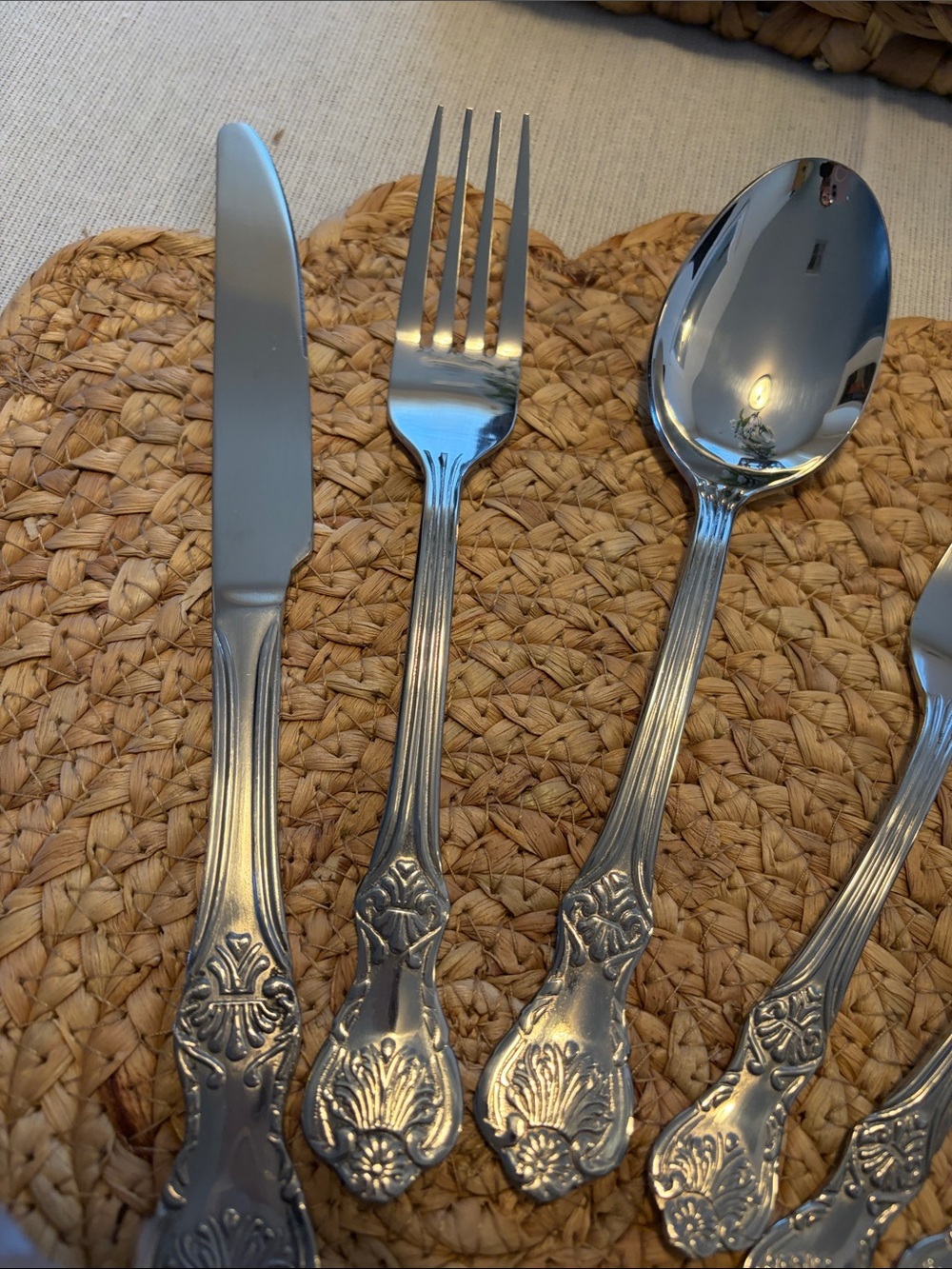 NWT ROYAL PRESTIGE Silver Stainless Steel Set - FIESTAClassic Dining Collection - Picture 4 of 4